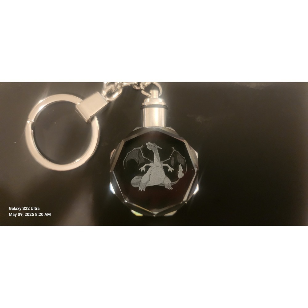 Charizard Keychain Crystal LED Light‎ Up Pokemon Keyring